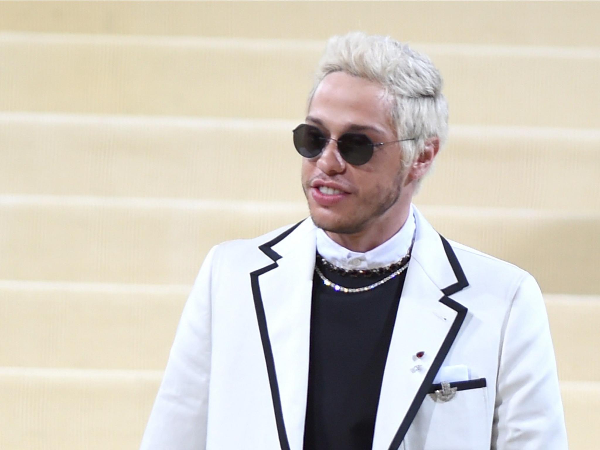 Pete Davidson ist nach einer Anklage wegen rücksichtslosem Fahren zu 50 Stunden gemeinnütziger Arbeit verurteilt worden