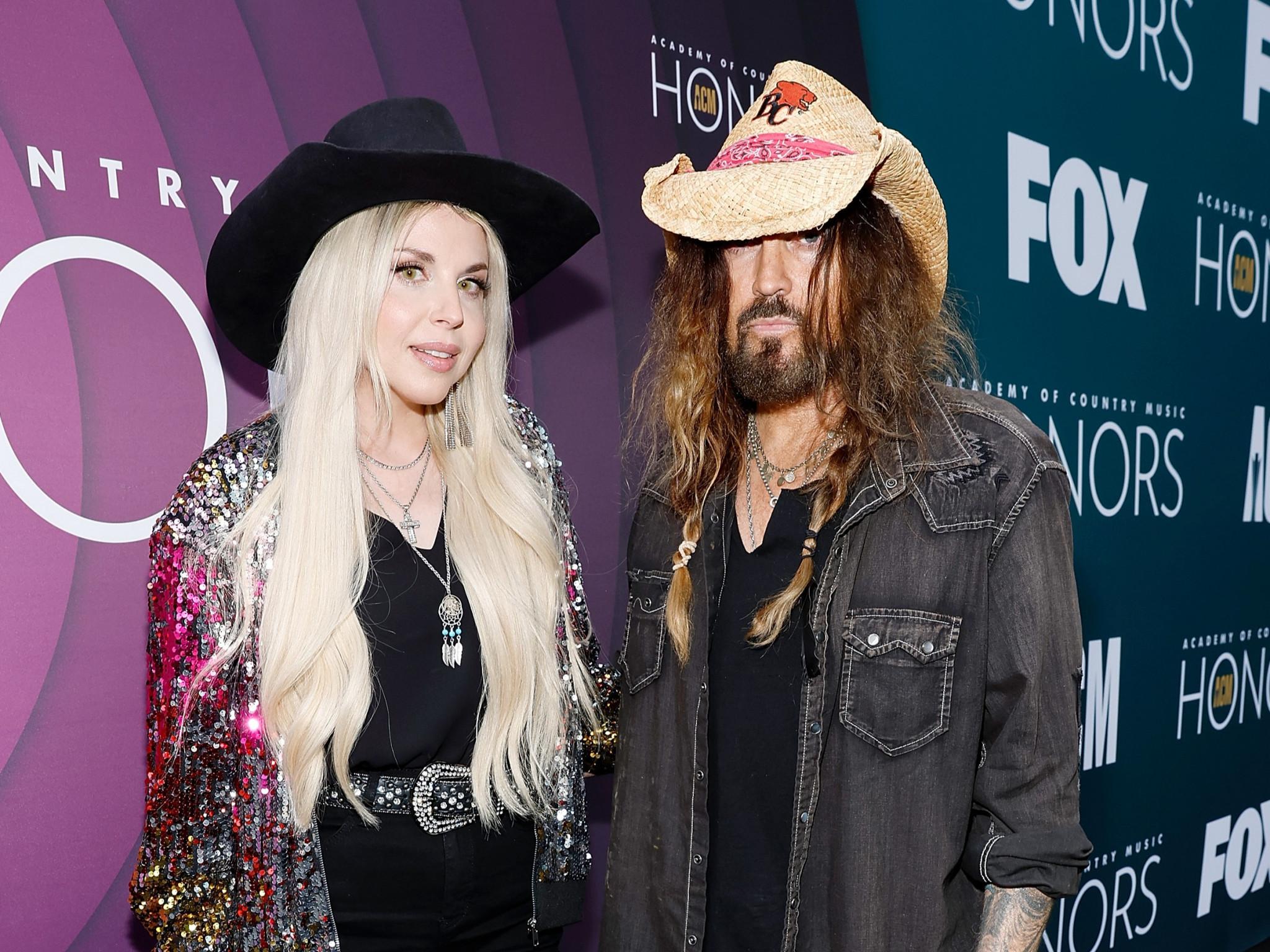 Billy Ray Cyrus’ geschiedene Frau Firerose wirft ihm vor, sie dazu gezwungen zu haben, nach ,sehr strengen Regeln' zu leben