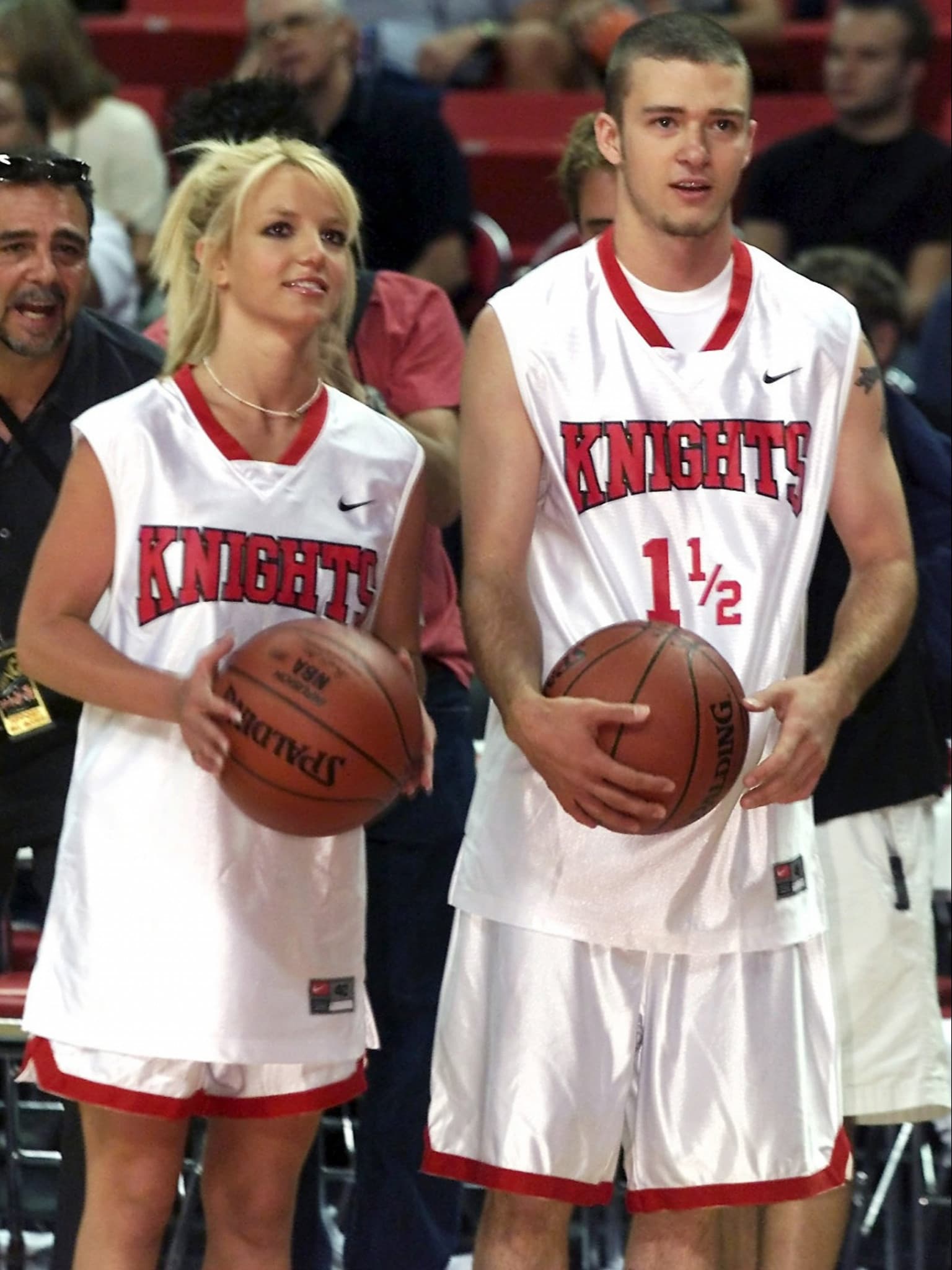 Britney Spears beschuldigt Justin Timberlake, sie mit ZWEI berühmten Frauen betrogen zu haben