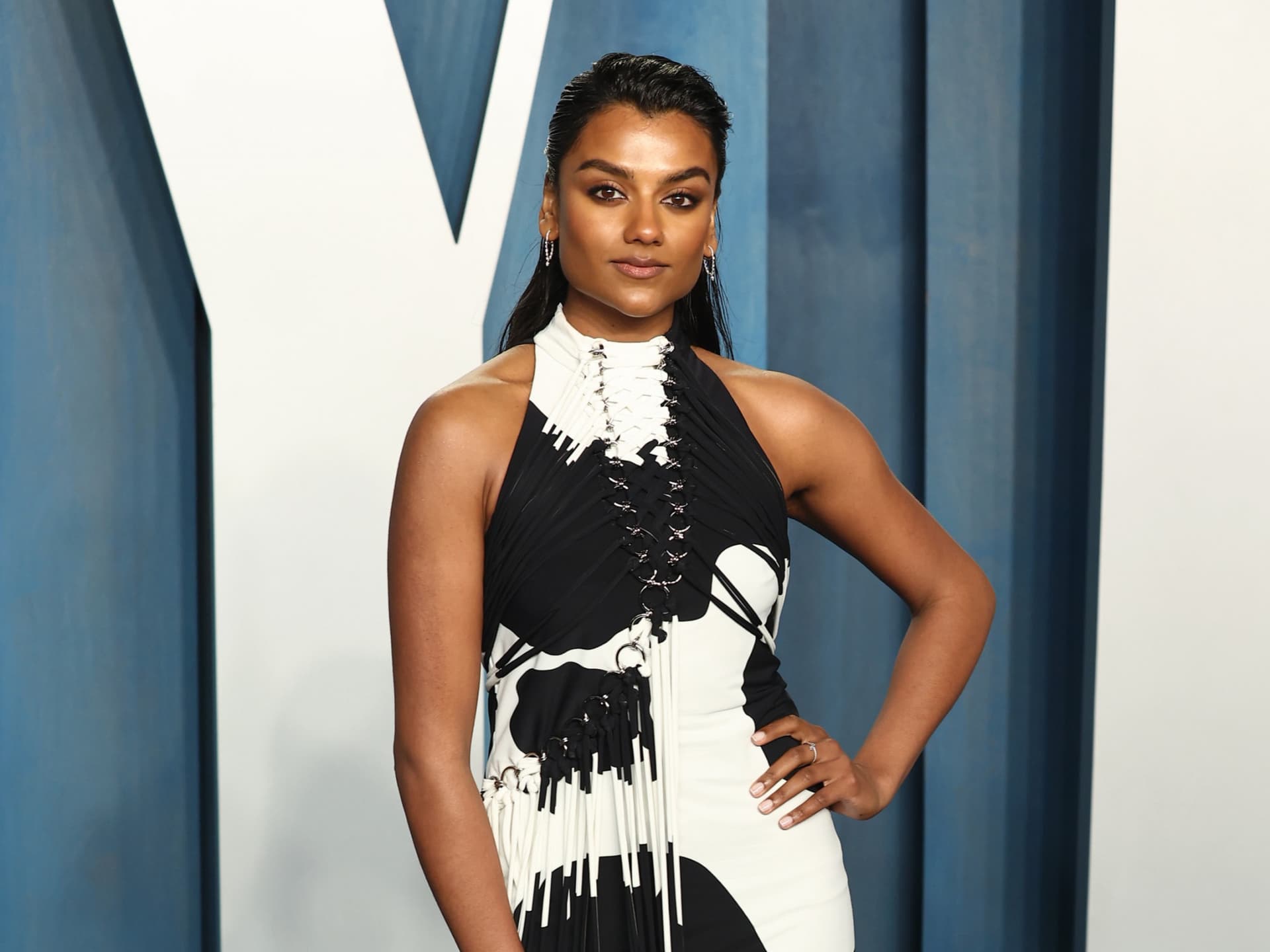 Simone Ashley: Filmindustrie hat einen langen Weg zurückgelegt