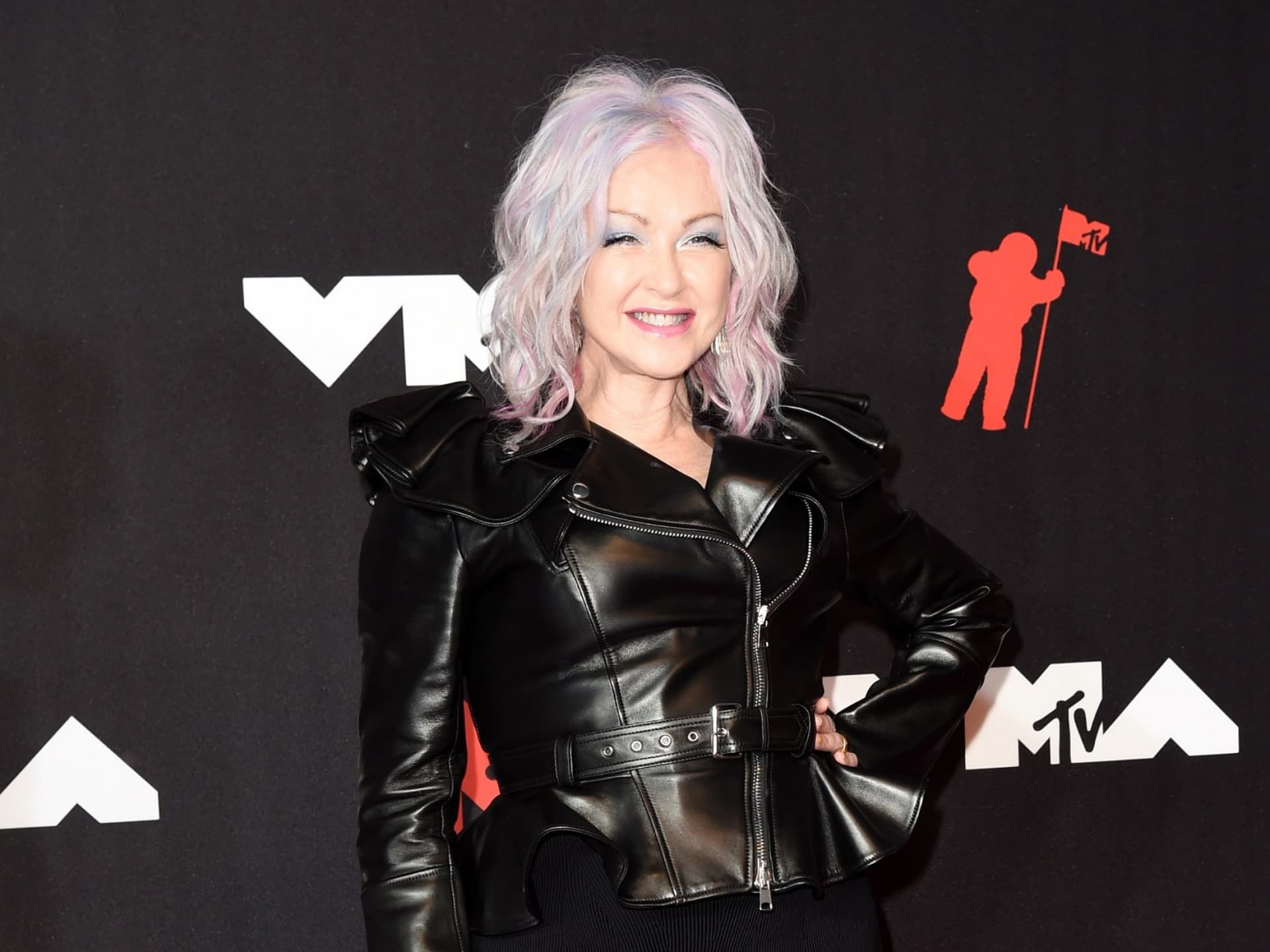 Cyndi Lauper ,fand nicht, dass Madonna sie mochte' während lang andauernder ,Rivalität'