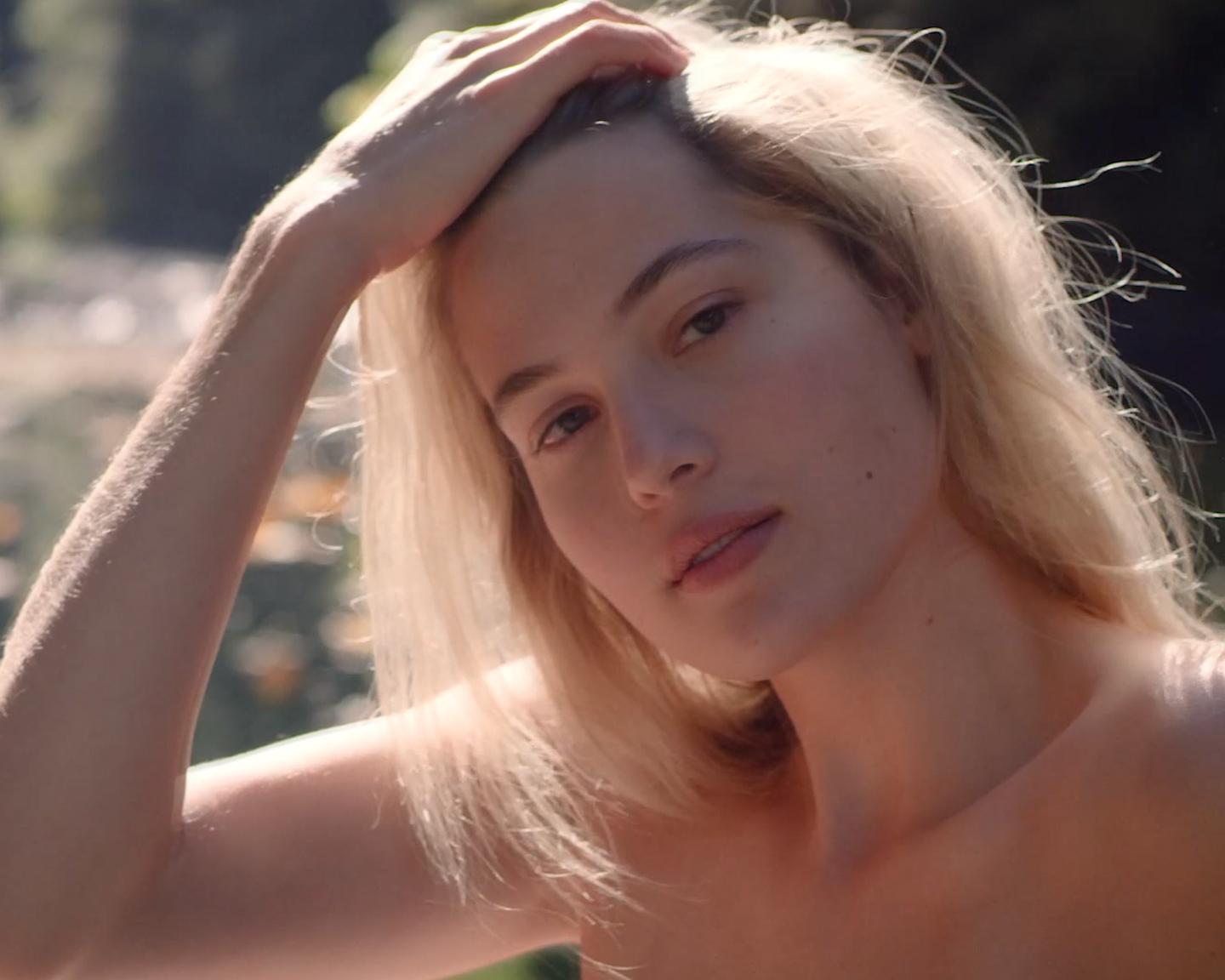 Playboy Playmate (Megan Moore): Die strahlende Megan Moore kehrt zu Playboy zurück, um ihr atemberaubendes Videoshooting als eure Miss Februar 2019 zu zeigen!
