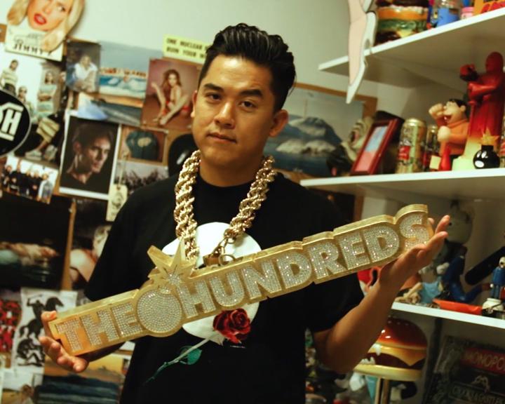 Playboy Lifestyle: Mit dem Modelabel "The Hundreds" verfolgt der Gründer Bobby Kim eine klare kalifornische Sicht der Dinge... Streetwear trifft auf Punk trifft auf Hip-Hop trifft auf Skatebourding trifft auf Surfing... California Dreams