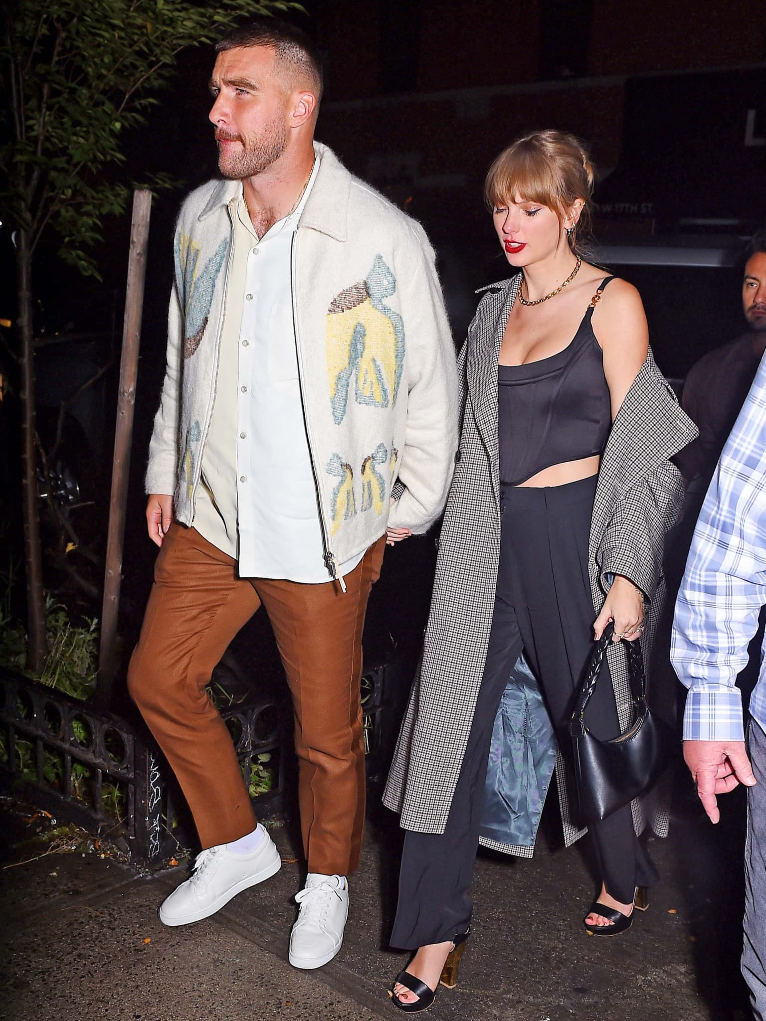 Travis Kelce hat sich in Bezug auf seine Romanze mit Taylor Swift nicht verändert